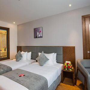 Deluxe Double or Twin Room Sea View